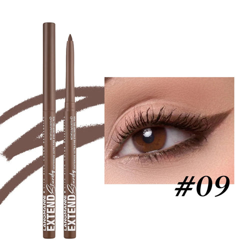 Un eyeliner conçu pour les paupières matures